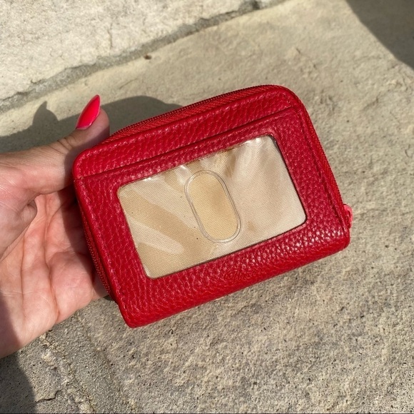 BUXTON red leather small ID, card and change holder zipper closure - Picture 1 of 5